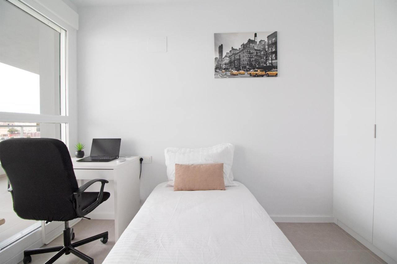Global Properties, Apartamento Con Terraza Y Vistas A La Piscina En Gran Canet 카넷드버렝구어 외부 사진